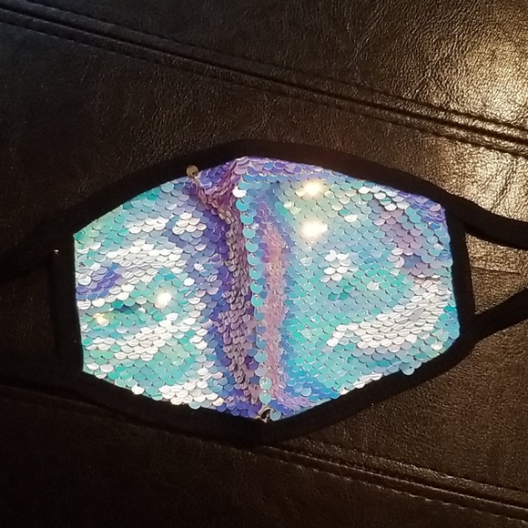 Accessories - 2/$25 Mermaid sequence mask.